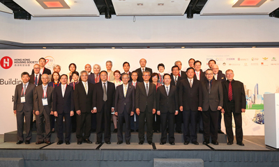 Financial Secretary of the HKSAR Government, The Hon Paul Chan Mo-po (fifth from right), HKHS Chairman, Walter Chan (sixth from right), and HKHS Chief Executive Officer, Wong Kit-loong (third from left), with HKHS Members, keynote speakers and