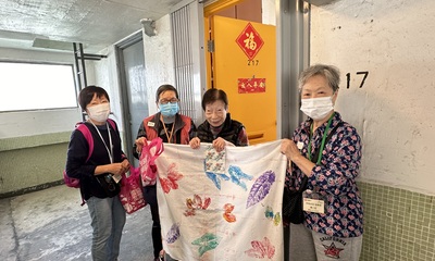 「房協友里」定期舉辦多元化的社區活動連繫長者，建立以屋邨為本的社區支援網絡，包括「心靈友善屋邨@祖堯邨」探訪活動。