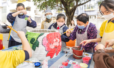 「跨代共創工作坊」設計及佈置花圃