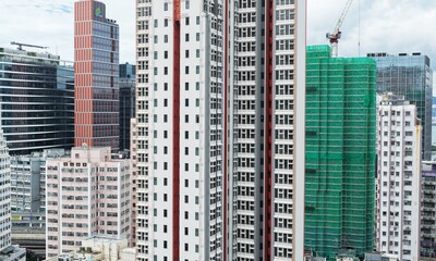 全新的「鴻鵠臺第一座」樓高27層，提供371個出租單位。 