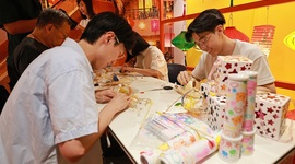 HKHS Exhibition Centre Fosters Community Connections during Mid-Autumn Festival 